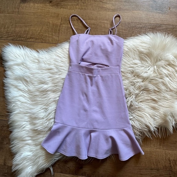 LUCY IN THE SKY Reilly Cutout Ruffle Dress In Lavender - Picture 4 of 6